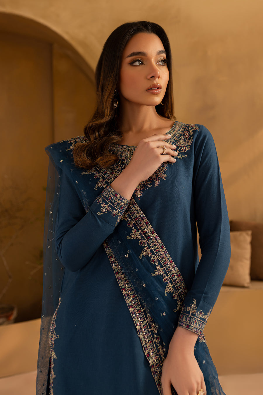 3Pc Embroidered Lawn Suit